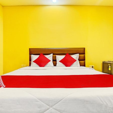 Peppy Guest House كالانغيُت المظهر الخارجي الصورة