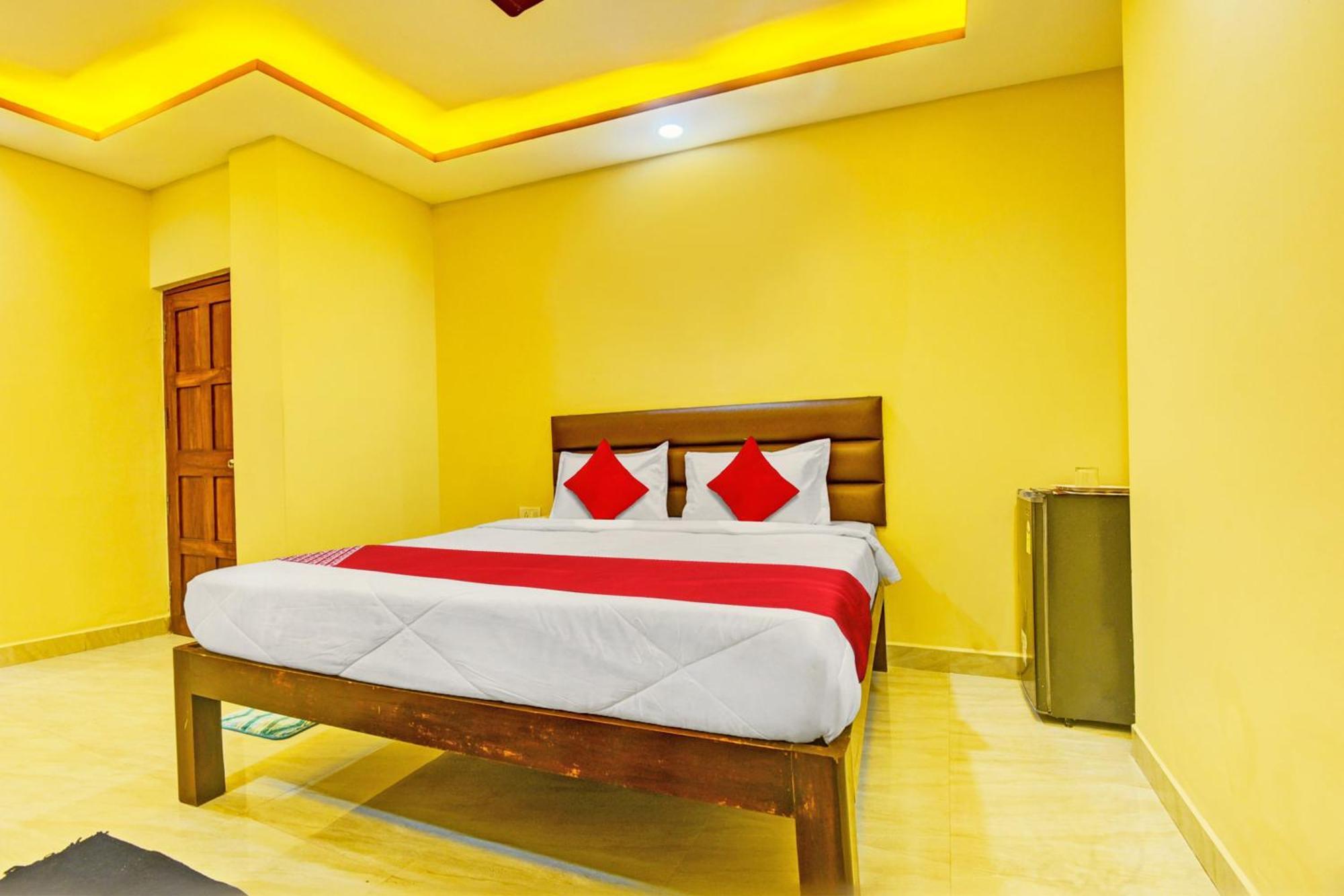 Peppy Guest House كالانغيُت المظهر الخارجي الصورة